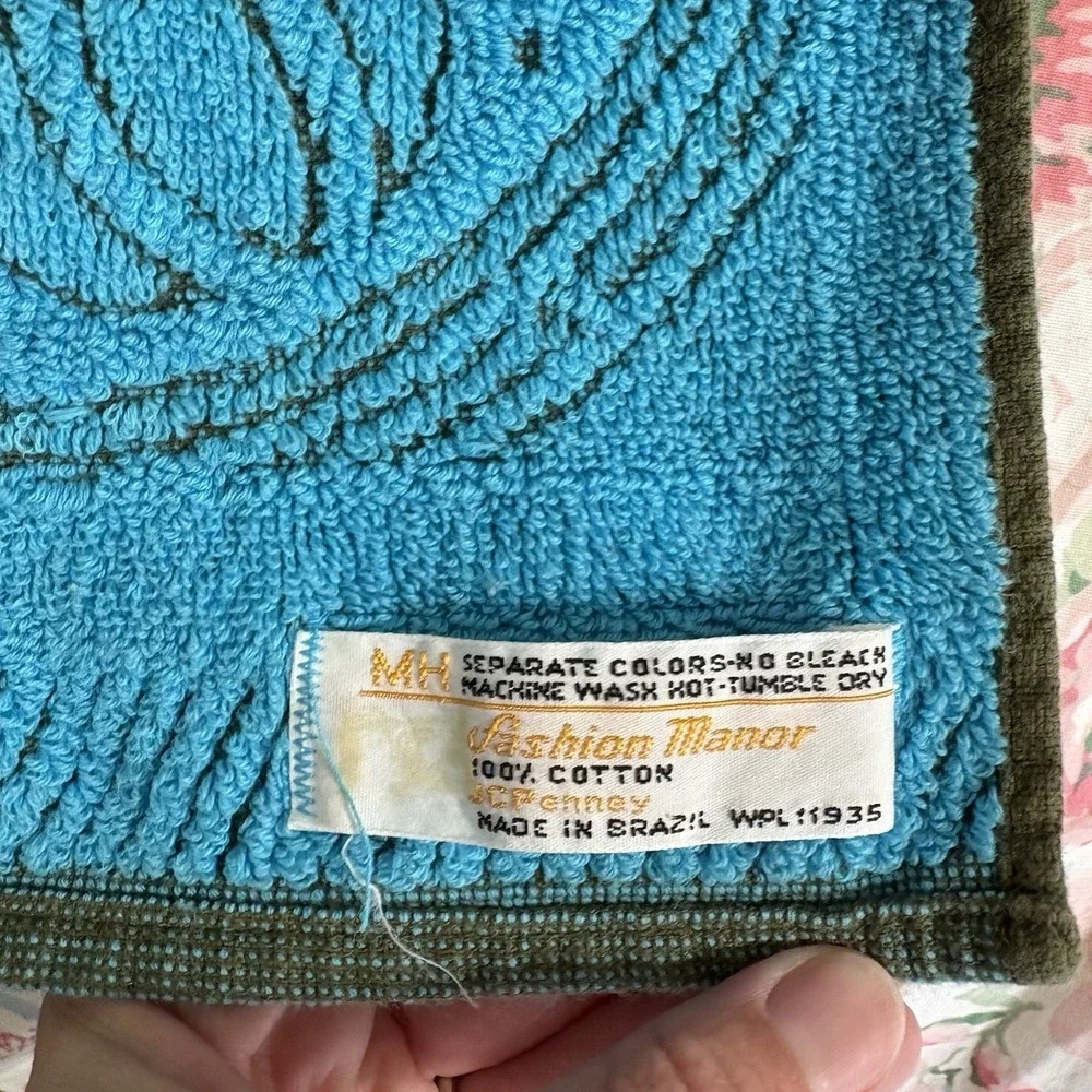 Vintage Fashion Manor Hand Towels Set Of 2 Blue Floral Terrycloth Retro MCM